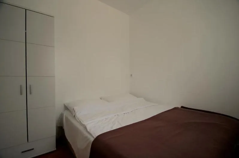 4 Star Apartments With Sea View In Zambratija بيت ضيافة